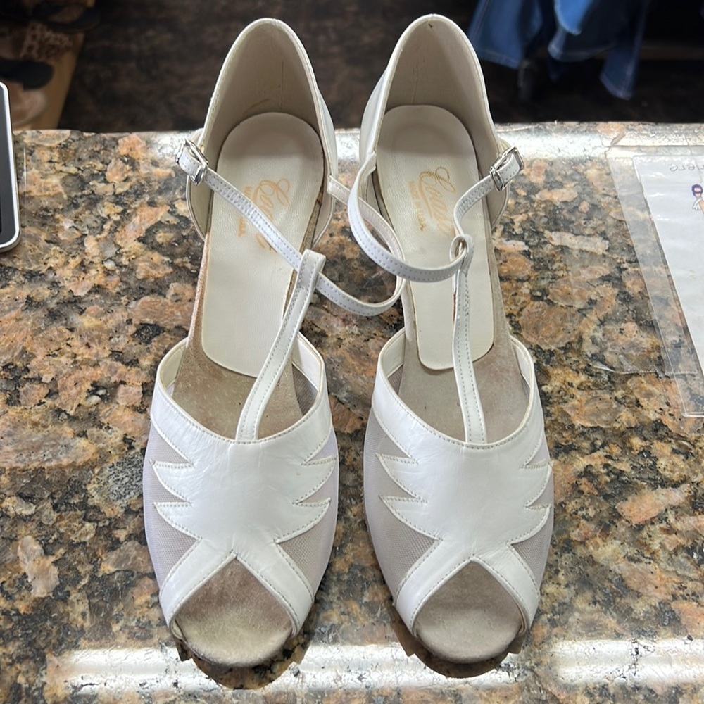 Coast White Leather Mesh Ballroom Dance Heels Size 9N 2.25” Heel